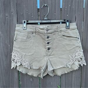Y2k Mossimo embroidered lace distressed hem high rise shorts